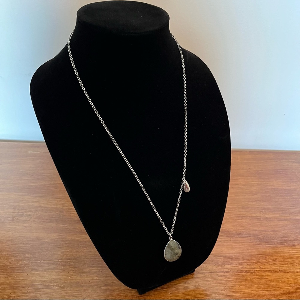 Banana Republic gray pendant necklace